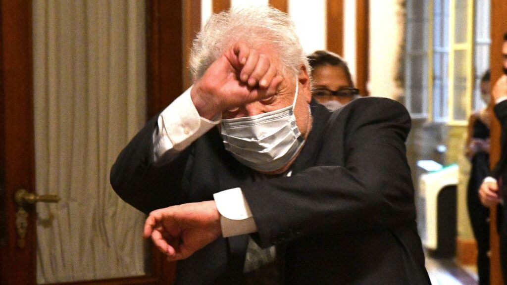 Estas son las personas que hasta el momento se sabe que se beneficiaron con la vacuna vip